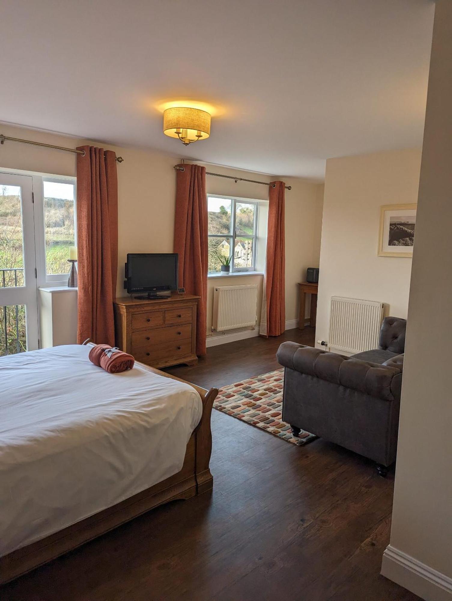 The Three Horseshoes Inn Bridport Buitenkant foto