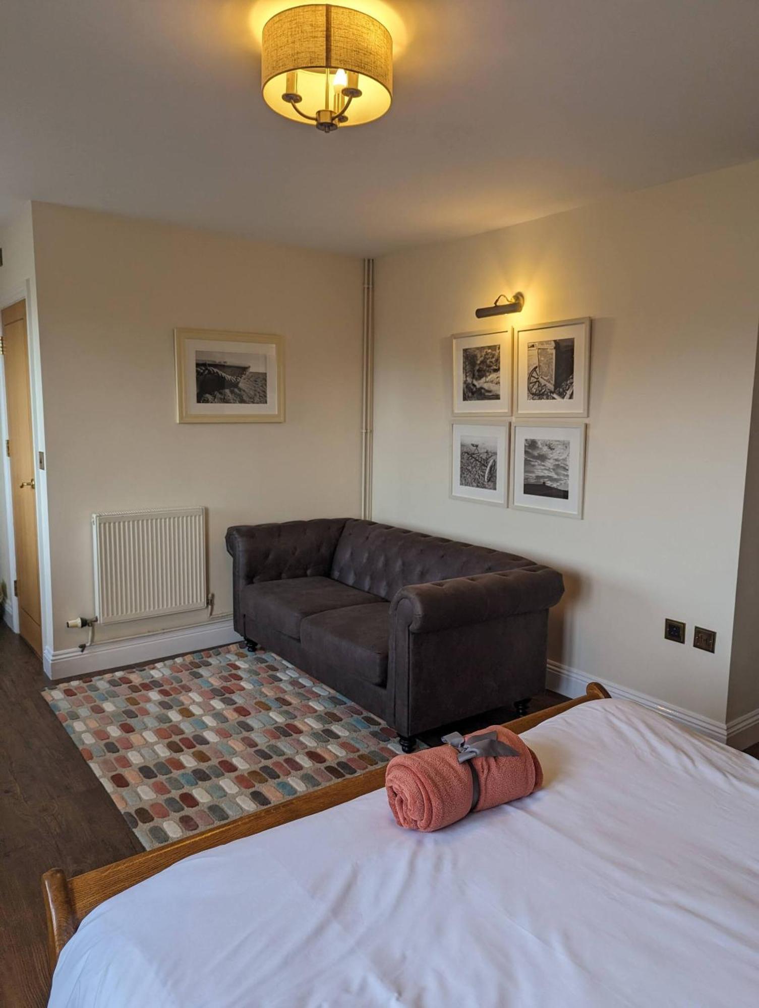 The Three Horseshoes Inn Bridport Buitenkant foto