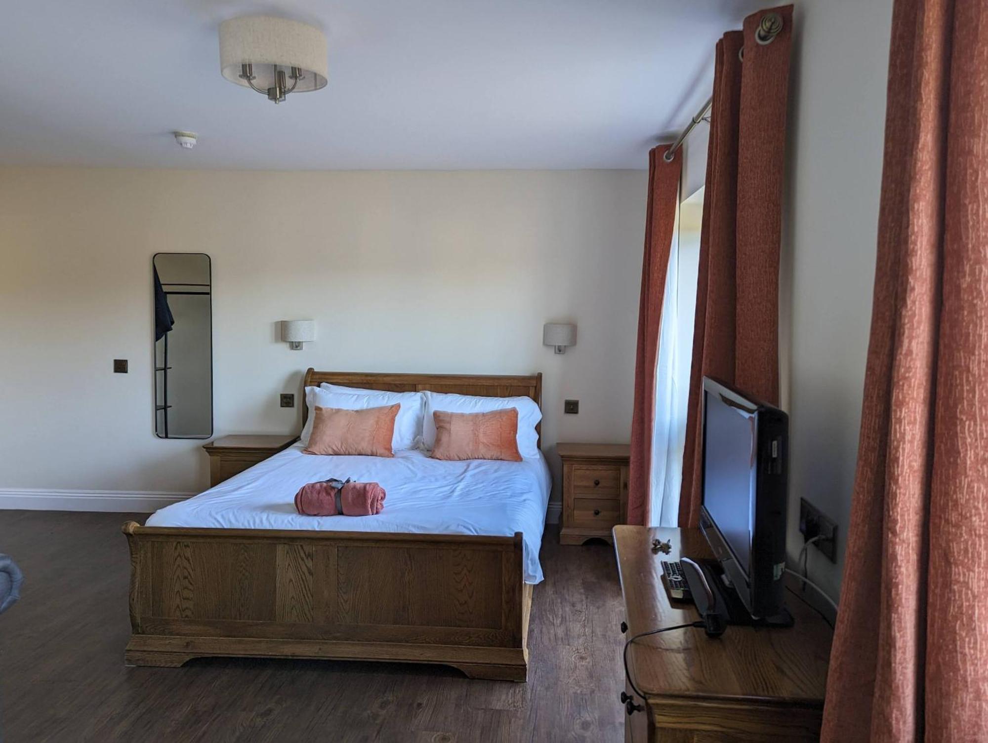 The Three Horseshoes Inn Bridport Buitenkant foto